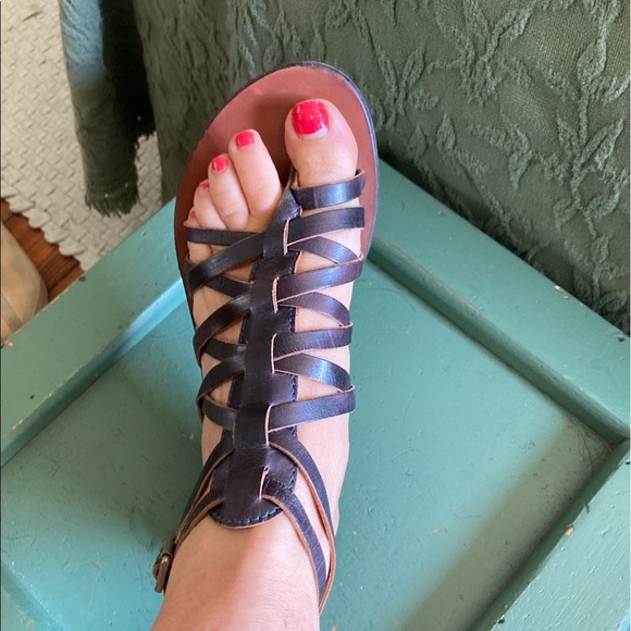 Pilar Abril leather Gladiator Sandals - Picture 2 of 7